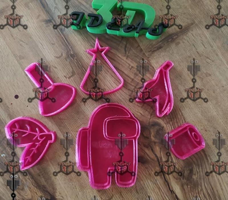 AMONG US cookie cutter (with accessories)