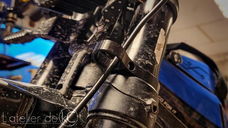 Front brake cable guide - Talaria, Surron... 48mm diameter fork