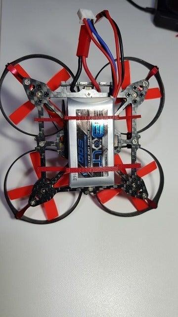 Eachine Aurora 90 battery lock