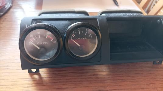 BMW E46 center vent dual gauge