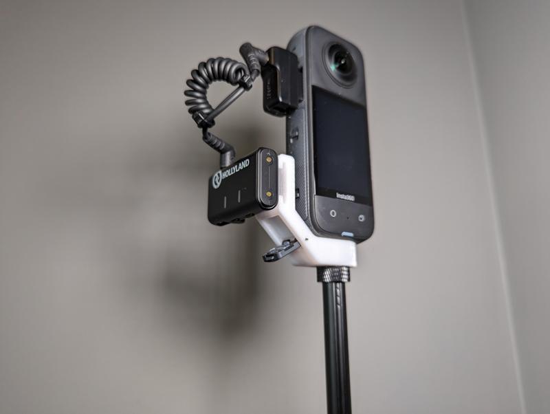 Insta360 x3 Cold Shoe Mount w/ USB Door Compartment