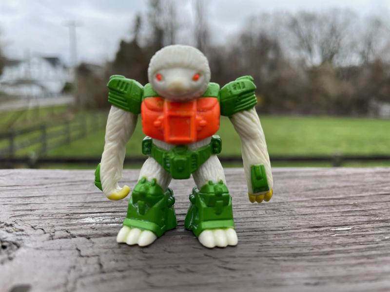 Slowpoke Sloth Battle Beasts Series 3 #66