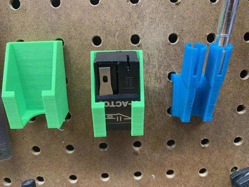 Pegboard X-Acto Blade Holder Holder