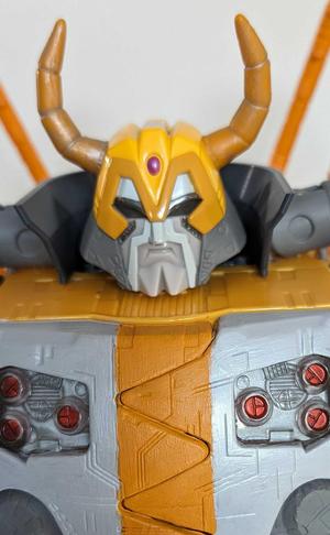 Armada Unicron Collar- Robot mode only