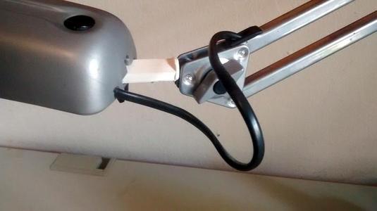 Desk Lamp Connection