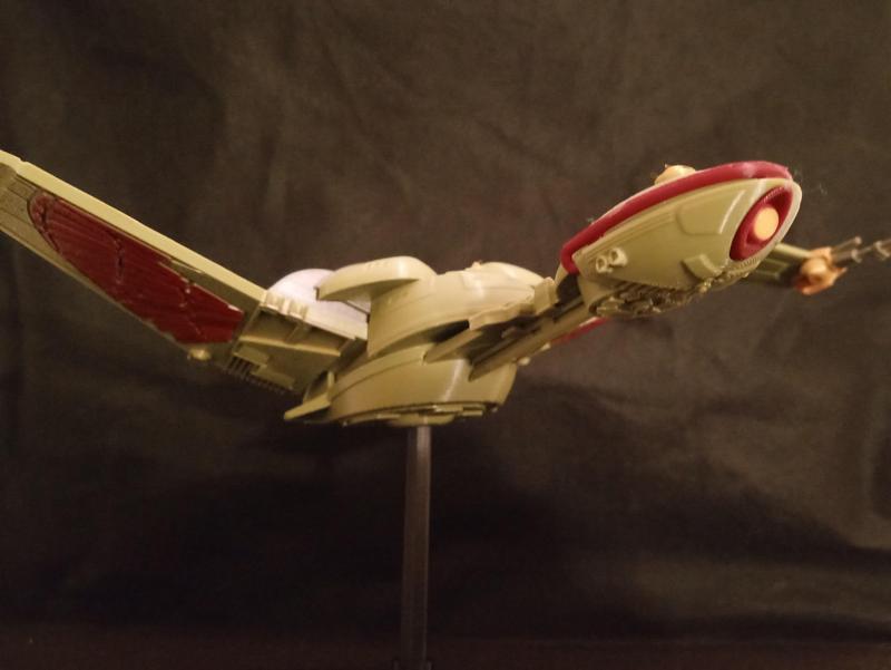 STAR TREK Klingon ship "Bird of Prey" "K-22" with movable wings