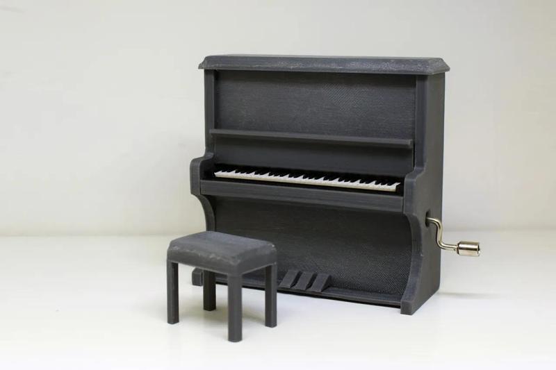 Piano Music Box 1:12 with Chair   