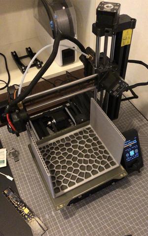 Voronoi Shelf