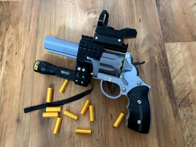 Picatinny Accessory Rail for DeSteiner's Revolver