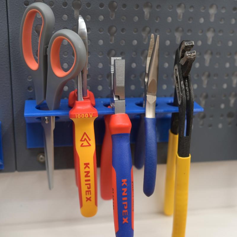 Pliers holder for Küpper pegboard / Zangenhalter für Küpper Lochwand