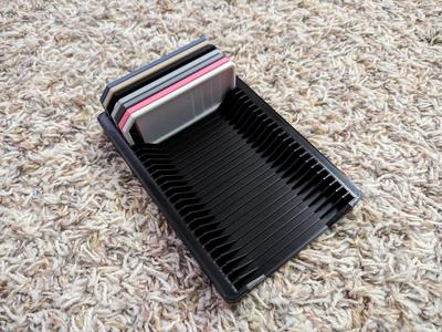Filament sample insert for rugged box