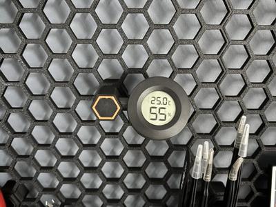 Hydrometer Holder for HSW Honeycomb Wall