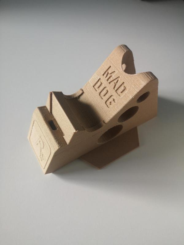 Pad stand and USB keychain.