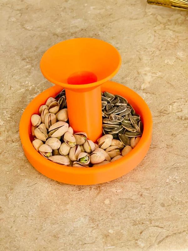 Pistachio/pipas catch it bowl