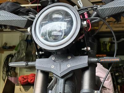 Talaria Sting - Front Blinker Bracket