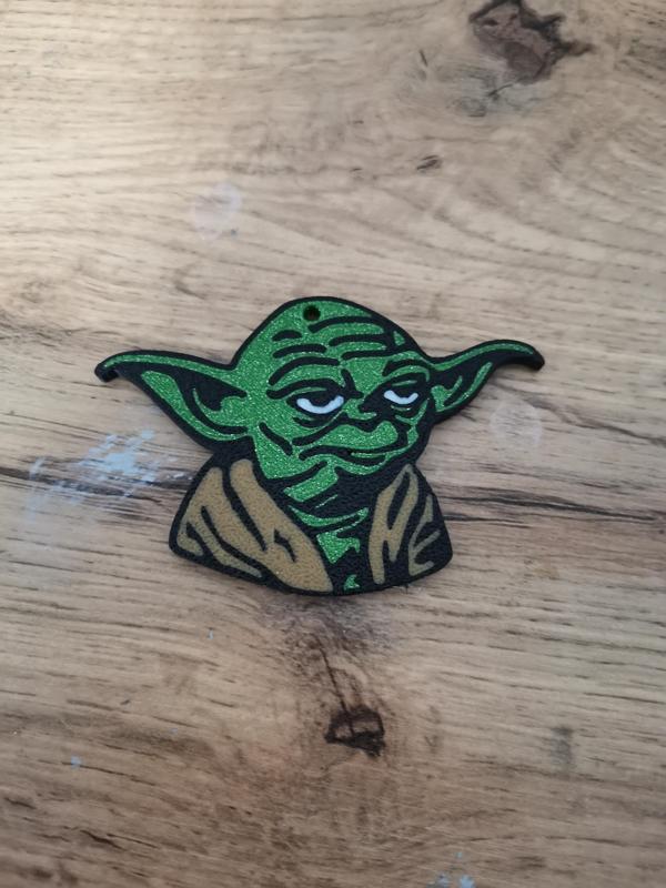 Multicolor Yoda keychain