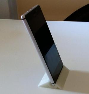 Minimalistic phone stand for Lumia 925