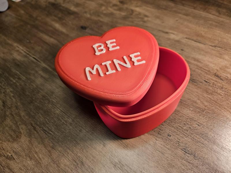 Custom Inscription Conversation Heart Box - Using Make a Sign - Valentine's day