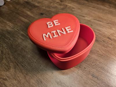 Custom Inscription Conversation Heart Box - Using Make a Sign - Valentine's day