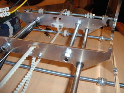Y-axis Reprap redesign with integrated PCB Heatedbed.