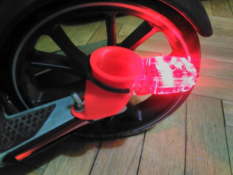 Kick scooter rear lamp holder