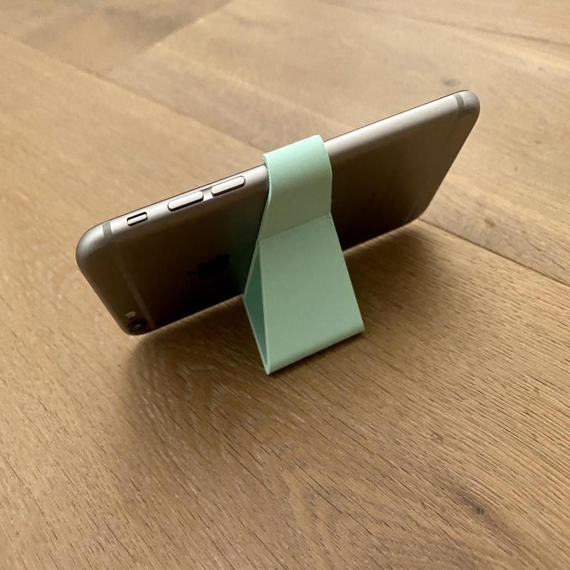 iphone 6 clip stand horizontal