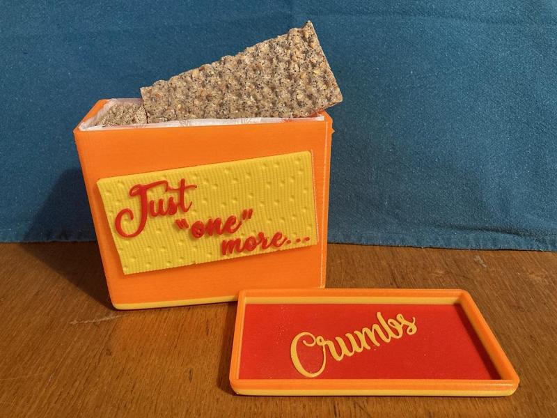 WASADDICTED - CRISPBREAD BOX WITH NECKLACE