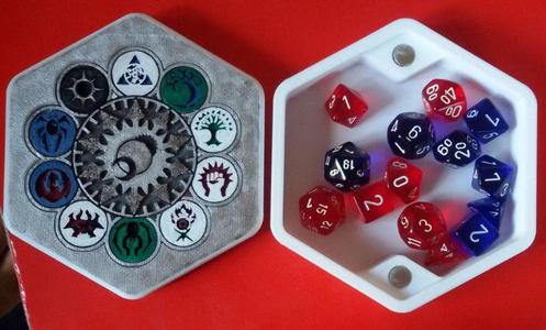 Ravnica Magnetic Dice Box
