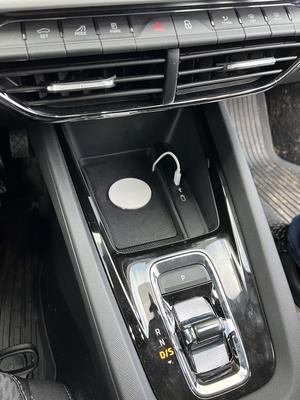 Octavia IV -  Magsafe wireless charger