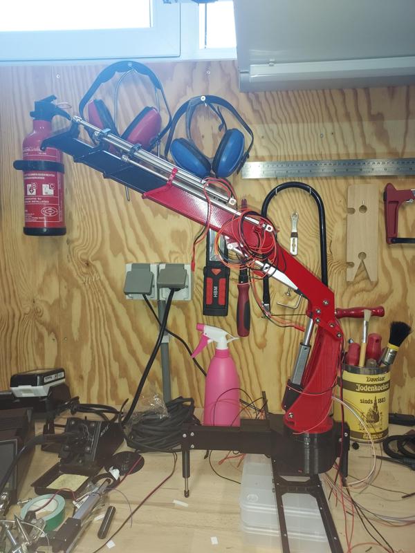 Truck loader crane 1/14