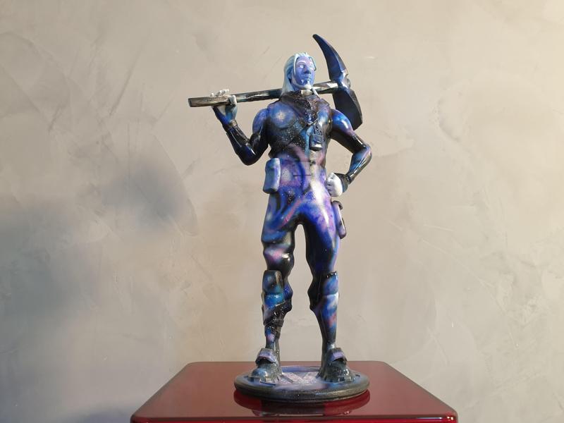 GALAXY FORTNITE 30CM CON DARCK AXE 🪐