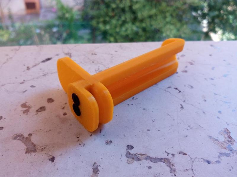 Zortrax M200 composite spool holder