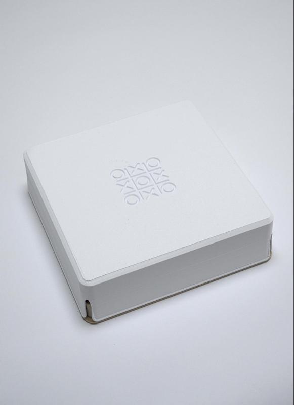 GIANT DECORATIVE TIC TAC TOE / TIC TAC TOE