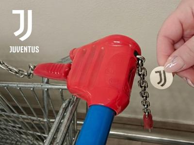 Shopping cart token with Juventus logo