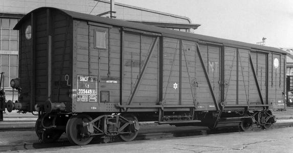 2 or 4 door T.P. boxcar