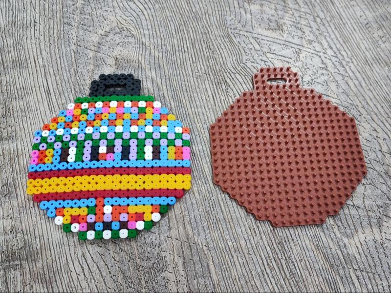 Christmas tree ornament Hama pearls beads plate