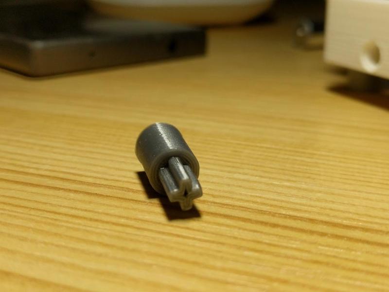 Reduction from the MIG500 motor shaft to LEGO axle
