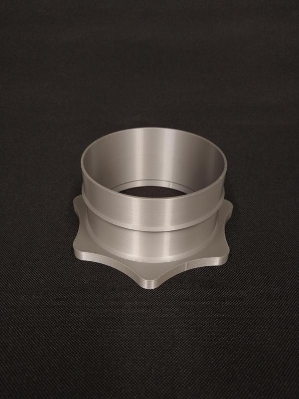 Magnetic connector for extracting sawdust for a 100 mm hose