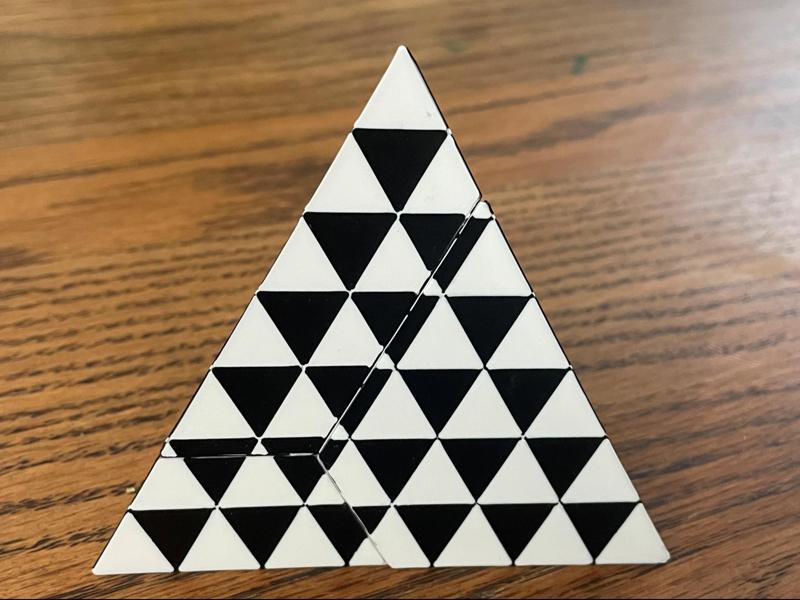 "Pleenok" Pyramid Puzzle from Star Trek Voyager