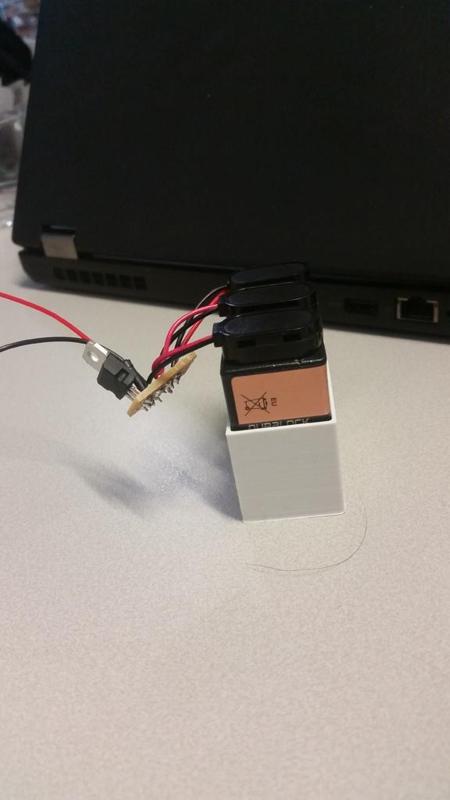 Akkupack 3x9V (+ voltage regulator) = 24V