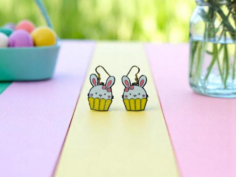 Bunny cupcake earrings