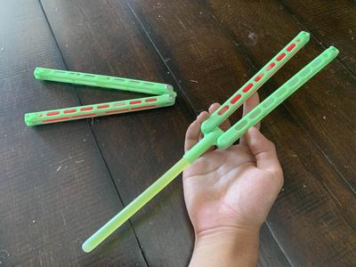 Glowstick Balisong - fridgewater