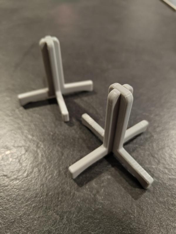 Bottle and can dryer/drainer