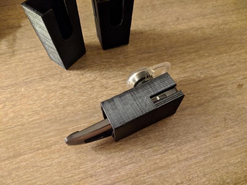 Plantronics Savor M1100 Bluetooth Headset Slip-on Hard Case 