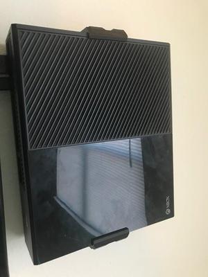 Xbox One wall mount