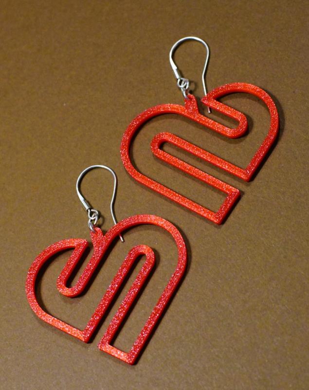 Earring heart valentine's day