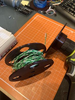 Wire rewinder
