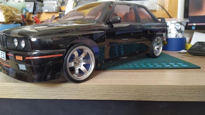1/10 RC CAR SHELL DISPLAY RACK