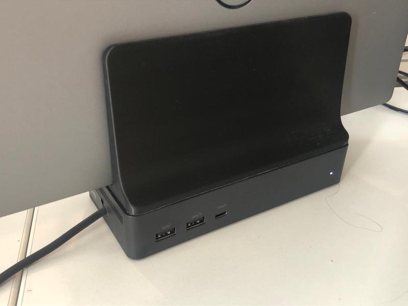 Support pour Dell Latitude sur station UD22