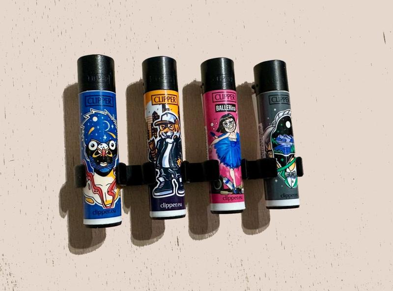 Clipper lighter wallmount